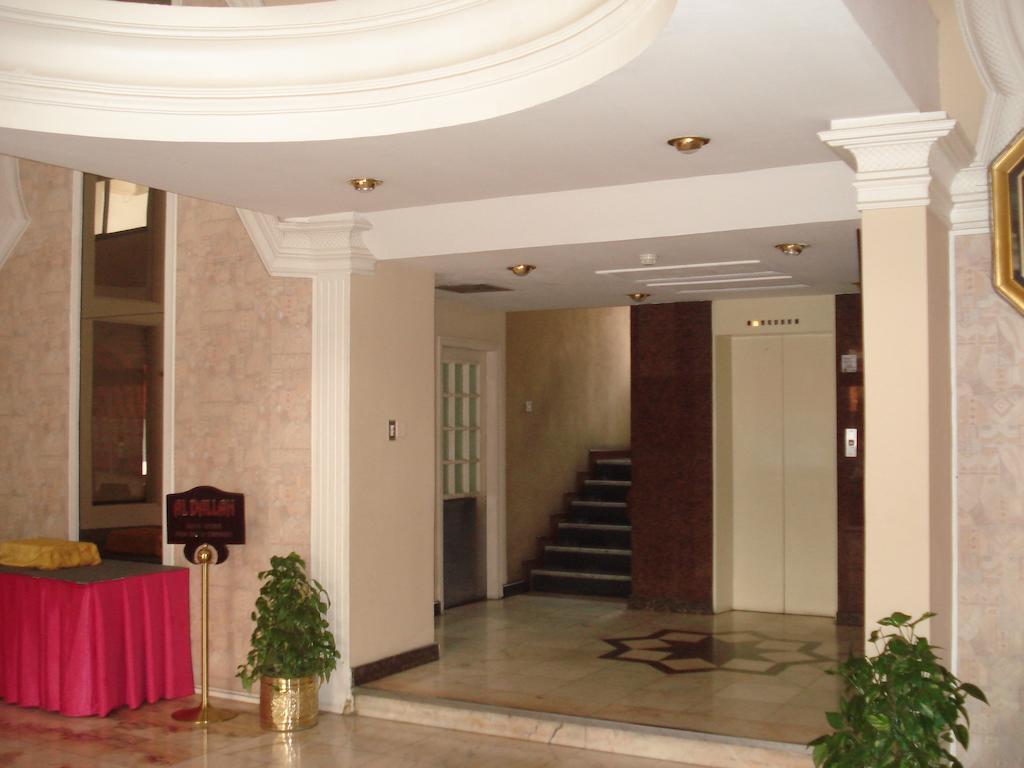 Atlas Hotel Manama Exteriör bild